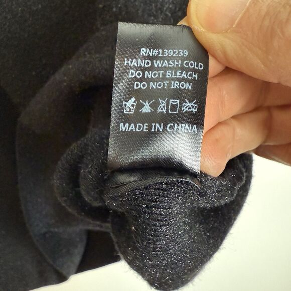 Tuckernuck Pomander Place Noir Vivianne Turtleneck Sweater Dress Size Medium EUC - Picture 6 of 10